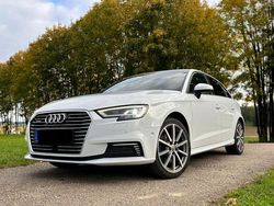 Weiß Gebraucht 2020 Audi A3 e-tron Design Kleinwagen | 18.987 € (Fairer Preis)
