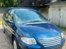 Blau Gebraucht 2005 Chrysler Grand Voyager Van / Kleinbus | 4.400 € (Etwas zu teuer)