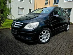 Schwarz Gebraucht 2007 Mercedes B180 Van / Kleinbus | 2.600 €