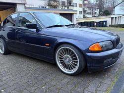 Blau Gebraucht 1998 BMW 328 Performance Limousine | 5.700 € (Fairer Preis)