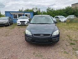 Schwarz Gebraucht 2007 Ford Focus Limousine | 1.150 € (Superpreis)