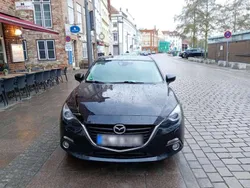 Gebraucht 2016 Mazda 3 Sports-Line Limousine | 6.600 €