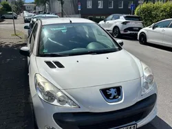 Weiß Gebraucht 2009 Peugeot 206+ Kleinwagen | 2.600 € (Fairer Preis)