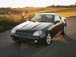 Designoalanitgruen lackierung Gebraucht 2001 Mercedes SLK320 Cabrio | 25.900 €
