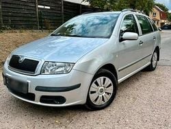 Silber Gebraucht 2004 Skoda Fabia Kleinwagen | 1.150 € (Fairer Preis)
