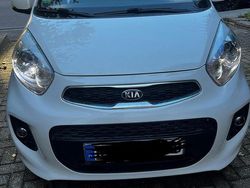 Weiß Gebraucht 2016 Kia Picanto Kleinwagen | 8.950 € (Fairer Preis)