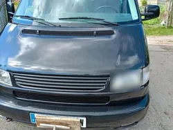 Schwarz Gebraucht 2001 VW Multivan Van / Kleinbus | 11.200 €
