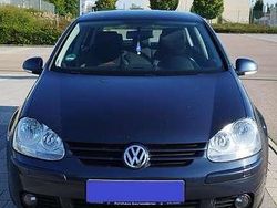 Blau Gebraucht 2006 VW Golf V Highline Kombi | 2.499 € (Etwas zu teuer)