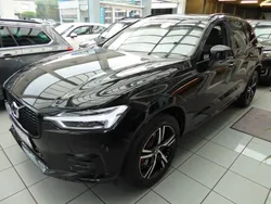 Schwarz Gebraucht 2020 Volvo XC60 R-Design SUV | 28.900 € (Guter Preis)