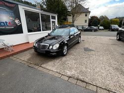 Schwarz Gebraucht 2006 Mercedes 220 Limousine | 3.500 €