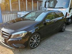 Schwarz Gebraucht 2015 Mercedes A180 Kombi | 8.999 € (Guter Preis)
