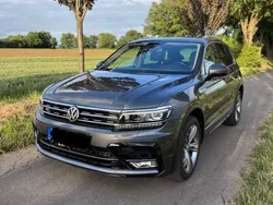 Grau Gebraucht 2016 VW Tiguan R-line SUV | 23.900 € (Fairer Preis)