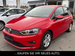 Rot Gebraucht 2014 VW Golf Sportsvan Comfortline Van / Kleinbus | 12.990 € (Guter Preis)
