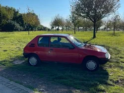 Peugeot 205