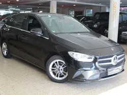 Nachtschwarz unilack Gebraucht 2020 Mercedes B180 Van / Kleinbus | 14.880 € (Guter Preis)