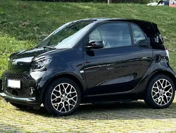 Schwarz Gebraucht 2023 Smart ForTwo Electric Drive Pulse Coupé | 13.500 € (Fairer Preis)
