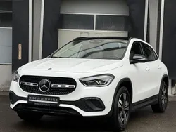 Polarweiã Gebraucht 2022 Mercedes GLA200 Night SUV | 34.800 € (Fairer Preis)