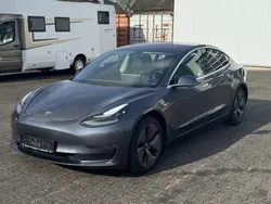 Grau Gebraucht 2019 Tesla Model 3 Long Range Limousine | 27.790 € (Fairer Preis)
