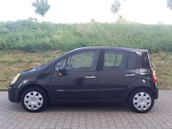 Schwarz Gebraucht 2006 Renault Modus Van / Kleinbus | 2.650 € (Teuer)