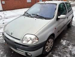 Silber Gebraucht 2000 Renault Clio II Kleinwagen | 899 €