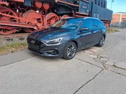 Grau Gebraucht 2021 Hyundai i30 Edition 30+ Kombi | 14.900 € (Fairer Preis)