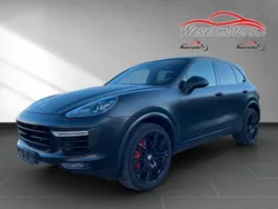 Tiefschwarzmetallic Gebraucht 2015 Porsche Cayenne Turbo SUV | 35.990 € (Superpreis)