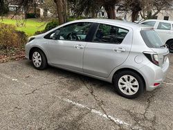 Silber Gebraucht 2013 Toyota Yaris Hybrid Kleinwagen | 7.200 € (Fairer Preis)