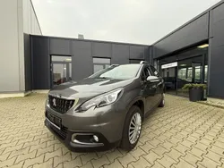Grau Gebraucht 2018 Peugeot 2008 Active SUV | 11.990 € (Fairer Preis)