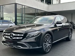 Schwarz Gebraucht 2020 Mercedes E220 Limousine | 30.890 € (Guter Preis)