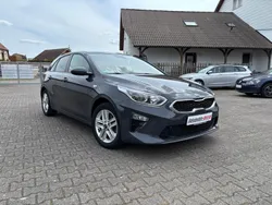 Grau Gebraucht 2018 Kia Ceed Edition 7 Kleinwagen | 12.800 € (Fairer Preis)