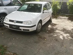 Weiß Gebraucht 2000 VW Golf IV Kleinwagen | 650 € (Guter Preis)