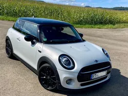 Weiß Gebraucht 2019 Mini Cooper Kleinwagen | 17.300 € (Fairer Preis)