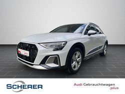 Gletscherweiß metallic (metallic) Gebraucht 2024 Audi A3 Ambiente Limousine | 33.490 € (Etwas zu teuer)