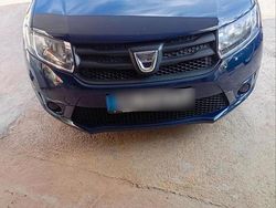 Blau Gebraucht 2014 Dacia Logan MCV Kombi | 3.100 €