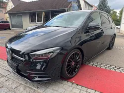 Kosmosschwarz Gebraucht 2020 Mercedes B220 AMG Van / Kleinbus | 25.999 € (Fairer Preis)