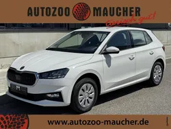 Candy weiß Neu 2025 Skoda Fabia Selection Limousine | 18.990 € (Guter Preis)