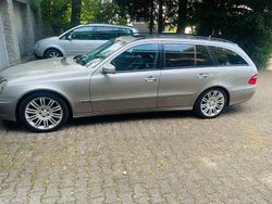 Grau Gebraucht 2007 Mercedes E280 Avantgarde Kombi | 6.000 € (Fairer Preis)