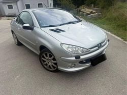 Grau Gebraucht 2006 Peugeot 206 CC Platinum Cabrio | 2.999 € (Fairer Preis)