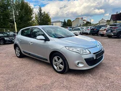 Grau Gebraucht 2012 Renault Mégane III Dynamique Limousine | 5.000 € (Fairer Preis)