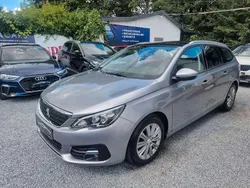 Silber Gebraucht 2020 Peugeot 308 Allure Kombi | 12.950 € (Fairer Preis)