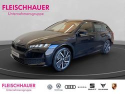 Grau Gebraucht 2024 Skoda Octavia SportLine Kombi | 38.990 € (Teuer)