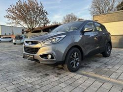 Grau Gebraucht 2015 Hyundai ix35 Classic SUV | 11.900 € (Etwas zu teuer)
