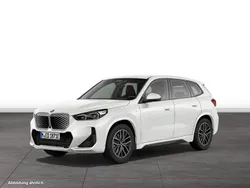 Mineralweiß metallic Gebraucht 2024 BMW iX1 Comfort Edition SUV | 53.054 €