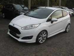 Weiß Gebraucht 2013 Ford Fiesta Sport | 4.590 €