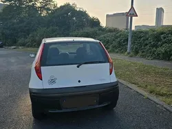 Weiß Gebraucht 2000 Fiat Punto Kleinwagen | 1.150 € (Fairer Preis)