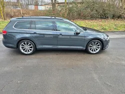 Grau Gebraucht 2015 VW Passat Comfortline Kombi | 12.299 € (Fairer Preis)