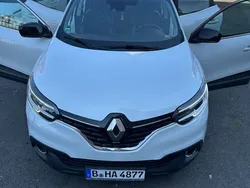 Weiß Gebraucht 2018 Renault Kadjar LIMITED SUV | 12.900 € (Guter Preis)