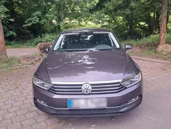 Braun Gebraucht 2016 VW Passat Limousine | 9.500 € (Guter Preis)