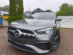 Grau Gebraucht 2020 Mercedes GLA250 AMG SUV | 35.490 € (Fairer Preis)