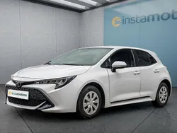Weiß Gebraucht 2019 Toyota Corolla Limousine | 13.199 € (Fairer Preis)